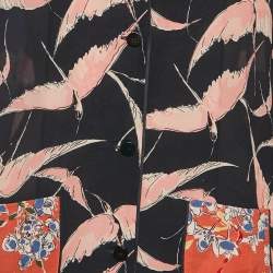 مملوكة مسبقًا قميص فالنتينو حرير أزرار أمامية بطبعة طيور أسود مقاس صغير