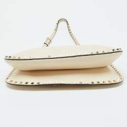 Pre Owned Valentino Off White Leather Rockstud Hobo