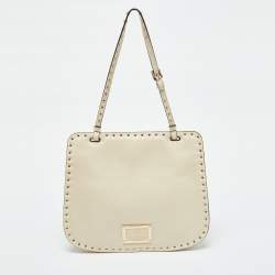Pre Owned Valentino Off White Leather Rockstud Hobo