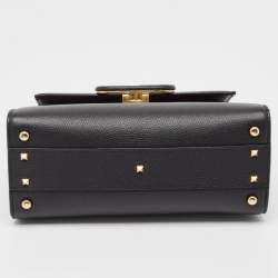 مملوكة مسبقًا Valentino Black Leather Small VSling Top Handle Bag