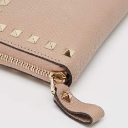 Pre Owned Valentino Dusty Pink Leather Rockstud Zip Around Wallet