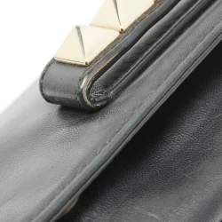 مملوكة مسبقًا Valentino Black Leather Rockstud Va Va Voom Chain Clutch