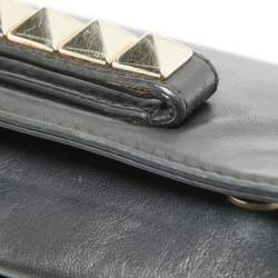 مملوكة مسبقًا Valentino Black Leather Rockstud Va Va Voom Chain Clutch