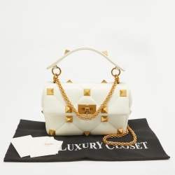 Pre Owned Valentino White Quilted Leather Medium Roman Stud Top Handle Bag