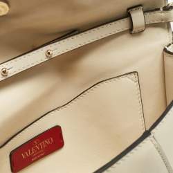 Pre Owned Valentino Off White Leather V Rivet Clutch Bag