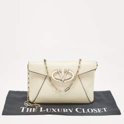 Pre Owned Valentino Off White Leather V Rivet Clutch Bag