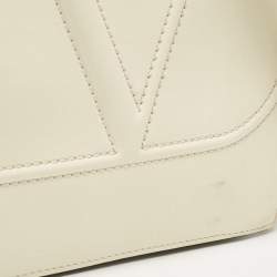 Pre Owned Valentino Off White Leather Small VLogo Walk Tote