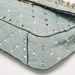 مملوكة مسبقًا Valentino Light Blue Leather Medium Rockstud Spike Top Handle Bag