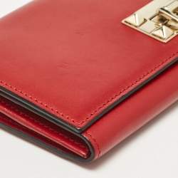 Pre Owned Valentino Red Leather Rockstud Continental Wallet