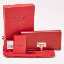 Pre Owned Valentino Red Leather Rockstud Continental Wallet
