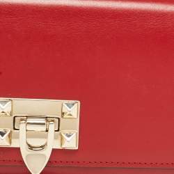 Pre Owned Valentino Red Leather Rockstud Continental Wallet