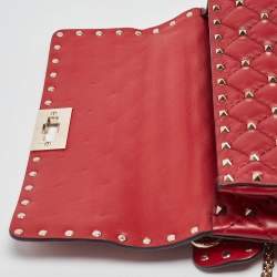 Pre Owned Valentino Red Quilted Leather Medium Rockstud Spike Top Handle Bag