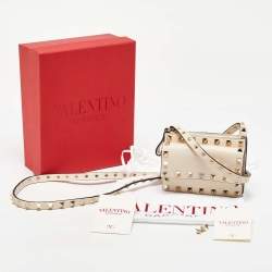 Pre Owned Valentino Off White Leather Rockstud Crossbody Bag