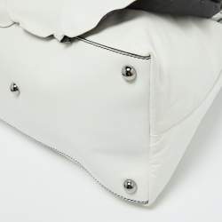 مملوكة مسبقًا Valentino White Leather 3D Rose Petal Shopper Tote