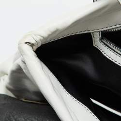 مملوكة مسبقًا Valentino White Leather 3D Rose Petal Shopper Tote