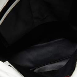 مملوكة مسبقًا Valentino White Leather 3D Rose Petal Shopper Tote