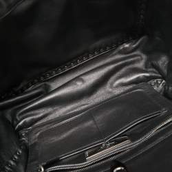 مملوكة مسبقًا حقيبة يد توتس فالنتينو ترابيز جلد سوداء مرصعة روكستد متوسطة 