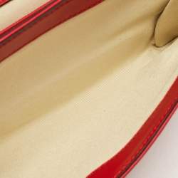 Pre Owned Valentino Red Leather Rockstud Va Va Voom Chain Clutch