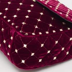 Pre Owned Valentino Burgundy Quilted Velvet Medium Rockstud Spike Top Handle Bag