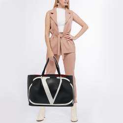 Pre Owned Valentino Black/White Leather Large VLogo Escape Tote