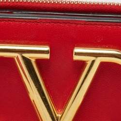 Pre Owned Valentino Red Leather VLogo Bifold Card Case