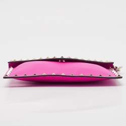 Pre Owned Valentino Fuchsia Leather Rockstud Envelope Wristlet Clutch