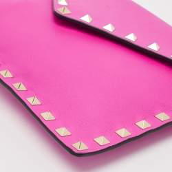 Pre Owned Valentino Fuchsia Leather Rockstud Envelope Wristlet Clutch