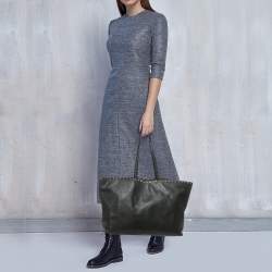 Pre Owned Valentino Black Leather Rockstud Shopper Tote