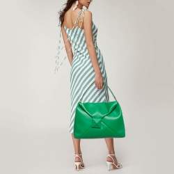 Pre Owned Valentino Green Leather Maxi One Stud Hobo