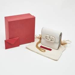 Pre Owned Valentino White Leather VLogo Compact Wallet On Chain