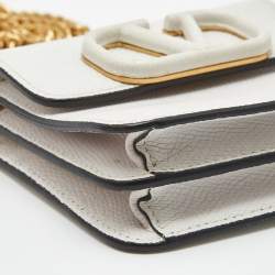 Pre Owned Valentino White Leather VLogo Compact Wallet On Chain