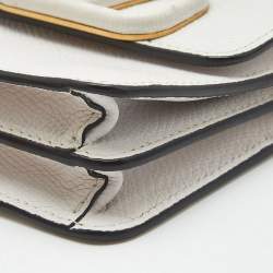 Pre Owned Valentino White Leather VLogo Compact Wallet On Chain