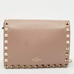 Pre Owned Valentino Beige Leather Rockstud Flap Wallet On Chain