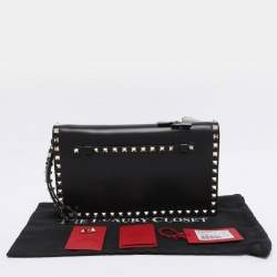 Pre Owned Valentino Black Leather Rockstud Wristlet Clutch