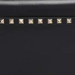 Pre Owned Valentino Black Leather Rockstud Wristlet Clutch