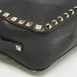 مملوكة مسبقًا Valentino Black Leather Rockstud Camera Crossbody Bag