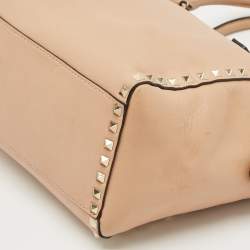 Pre Owned Valentino Beige Leather Medium Rockstud Trapeze Tote
