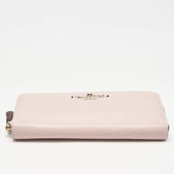 Pre Owned Valentino Light Pink Leather Rockstud Zip Continental Wallet