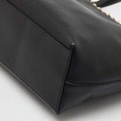 Pre Owned Valentino Black Leather Rockstud Shopper Tote