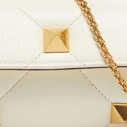Pre Owned Valentino White Quilted Leather Roman Stud Wallet On Chain