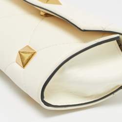 Pre Owned Valentino White Quilted Leather Roman Stud Wallet On Chain