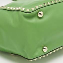 Pre Owned Valentino Green Leather Medium Rockstud Trapeze Tote