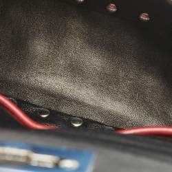 مملوكة مسبقًا حقيبة كتف فالنتينو جلد أحمر مبطن روكستد صغيرة بسلسلة