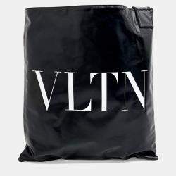 Pre Owned Valentino Black Leather Garavani crossbody bag