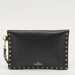 Pre Owned Valentino Black Leather Rockstud Envelope Wristlet Clutch