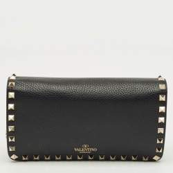 Pre Owned Valentino Black Leather Rockstud Chain Clutch