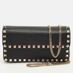 Pre Owned Valentino Black Leather Rockstud Chain Clutch