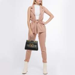 Pre Owned حقيبة بيد علوية فالنتينو جلد أسود ألكوف روكستد متوسطة