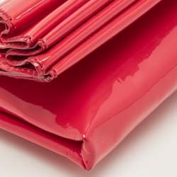 مملوكة مسبقًا Valentino Bow Pink Patent Leather Chain Clutch