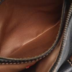 مملوكة مسبقًا Valentino Escape V Logo Black Leather Shoulder Bag